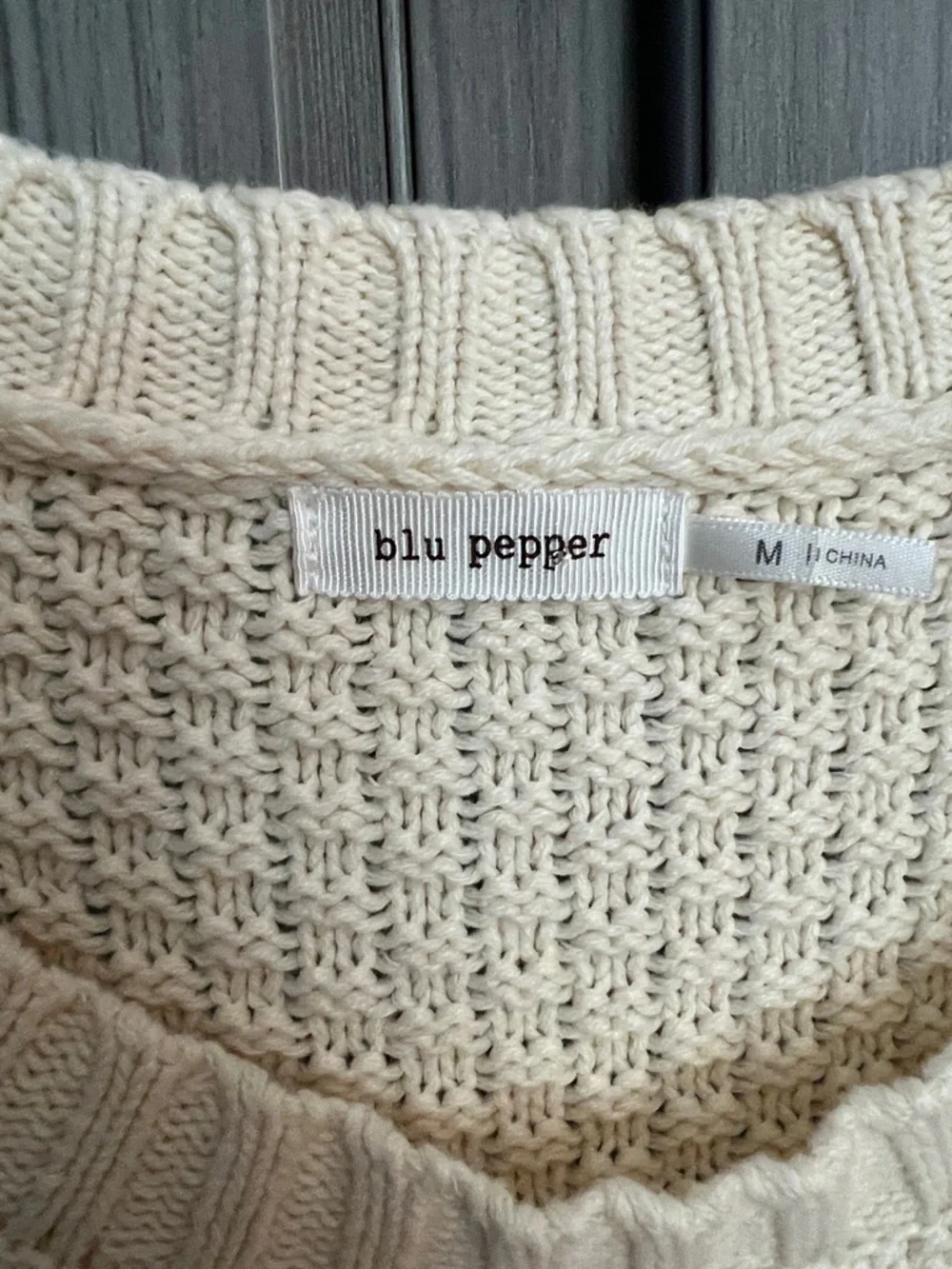 NEW! Anthropologie BLU PEPPER fringed sleeve ivory relaxed fit beach sweater M - Picture 3 of 9